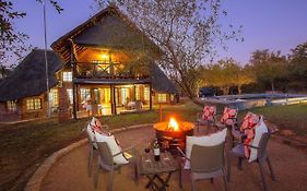 Imbube Safari Lodge